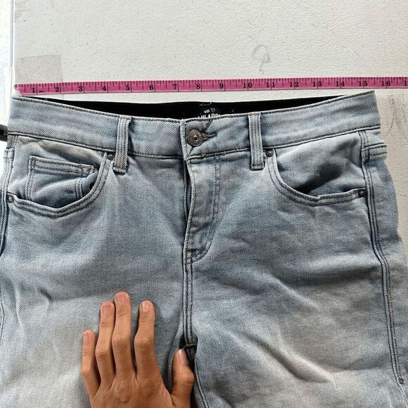 Lularoe Women’s High Rise Boyfriend Shorts Size 26 Light Wash Fold-over Hem Bell - Picture 7 of 11